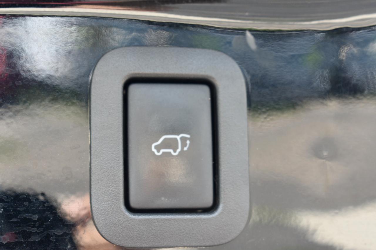 Toyota Highlander XLE FWD V6 2015