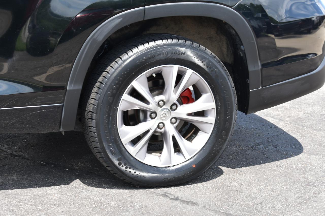 Toyota Highlander XLE FWD V6 2015