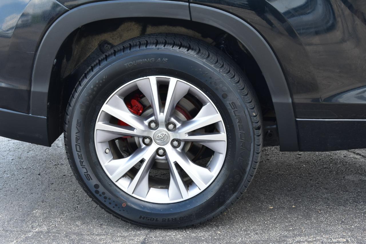 Toyota Highlander XLE FWD V6 2015