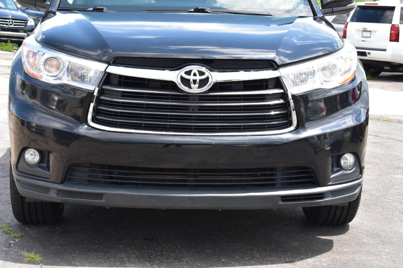 Toyota Highlander XLE FWD V6 2015