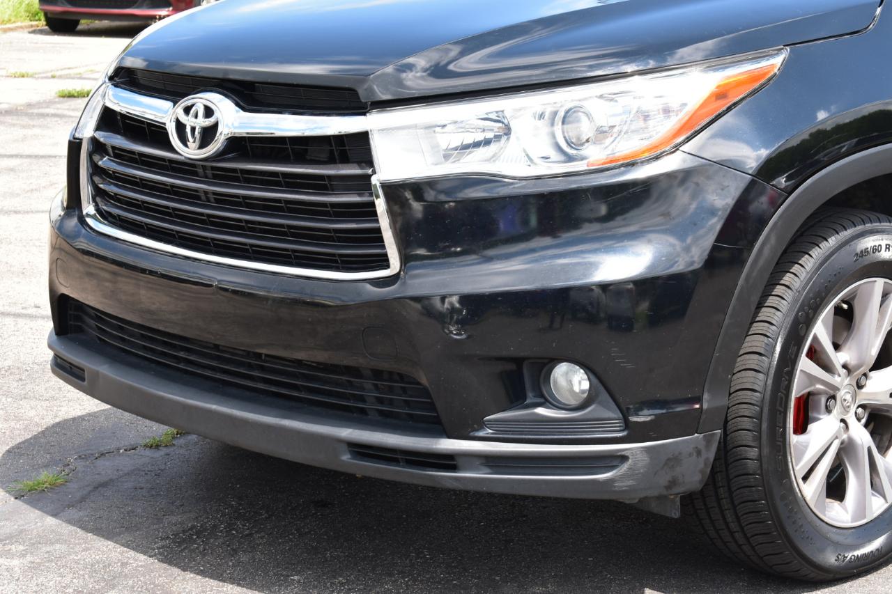 Toyota Highlander XLE FWD V6 2015