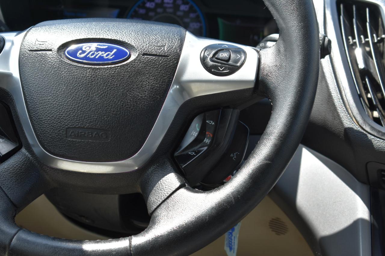 Ford C-Max Hybrid SE 2014