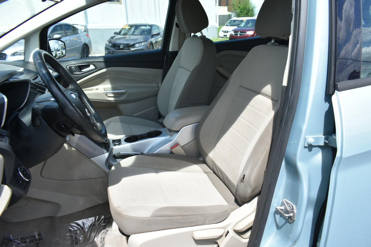 Ford C-Max Hybrid SE 2014