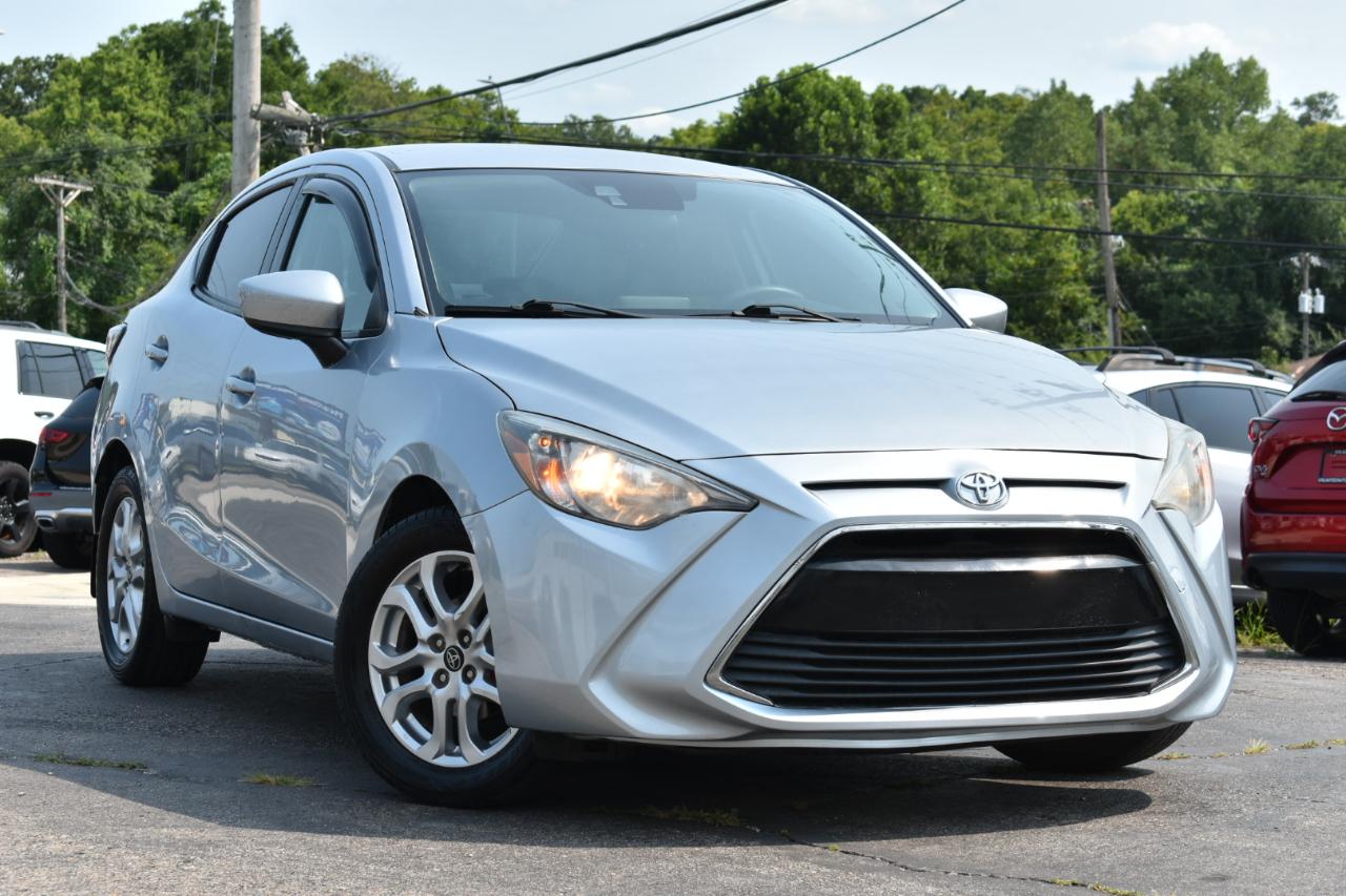Toyota Yaris iA 6A 2017
