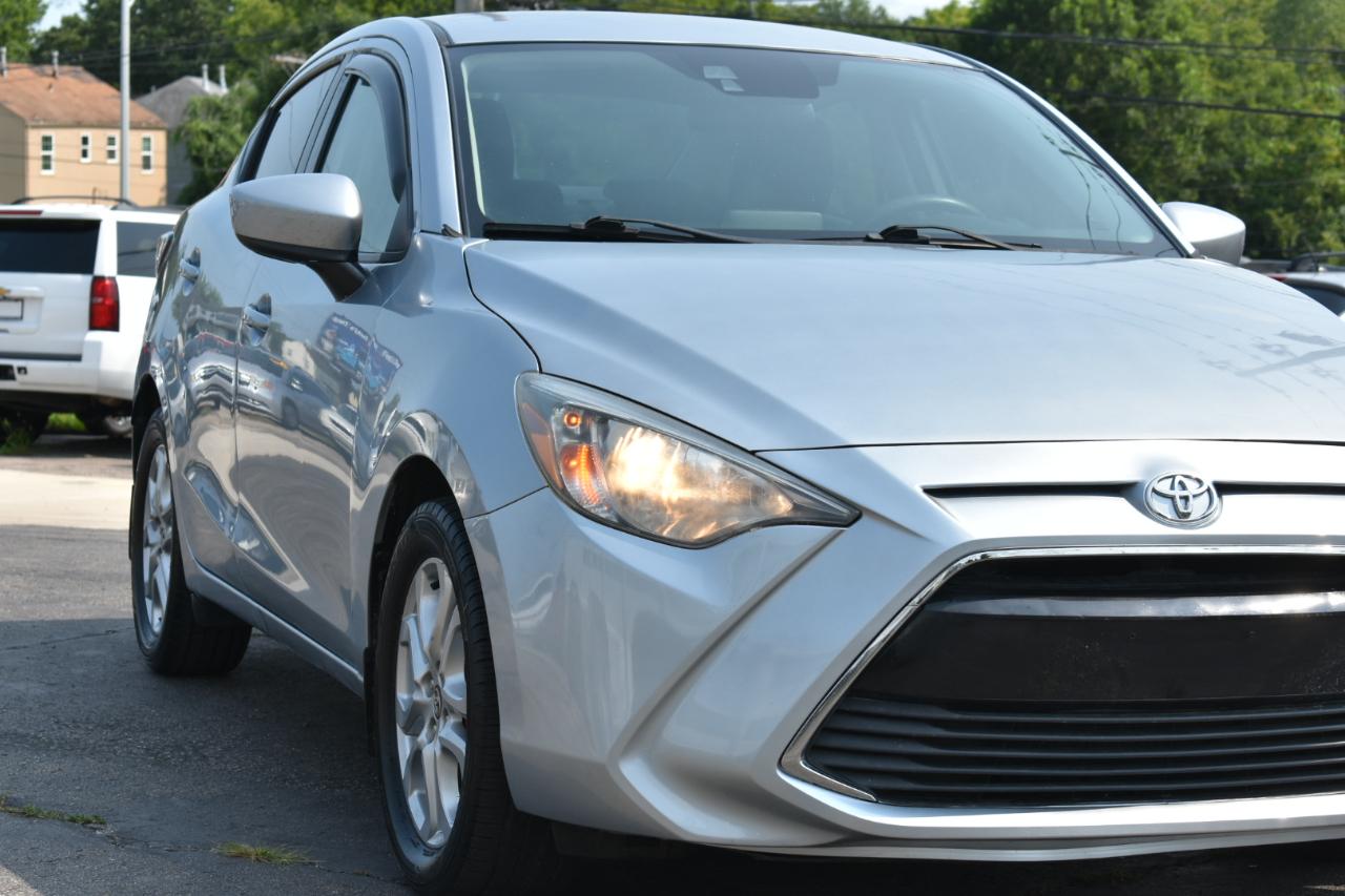 Toyota Yaris iA 6A 2017