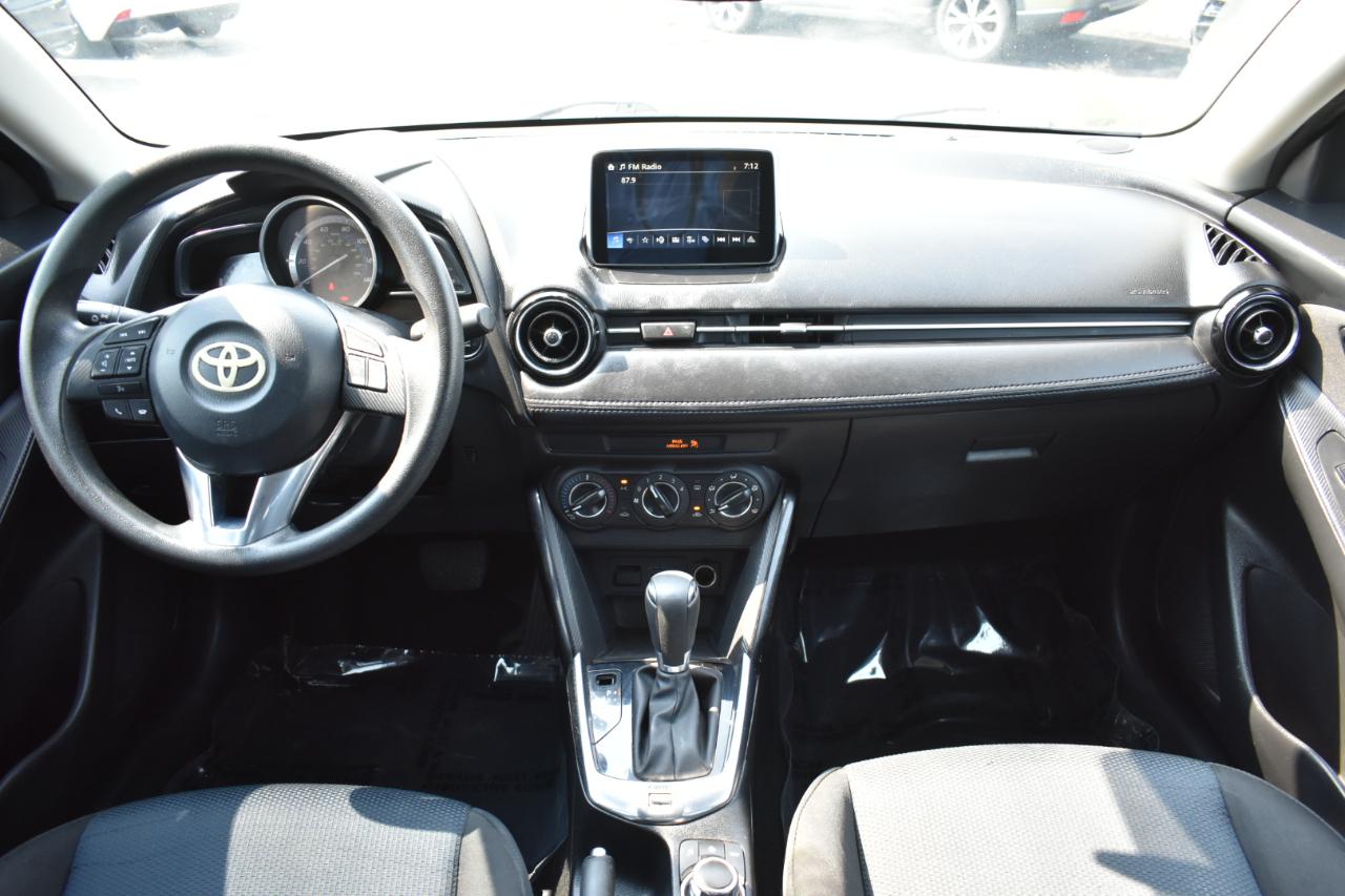 Toyota Yaris iA 6A 2017