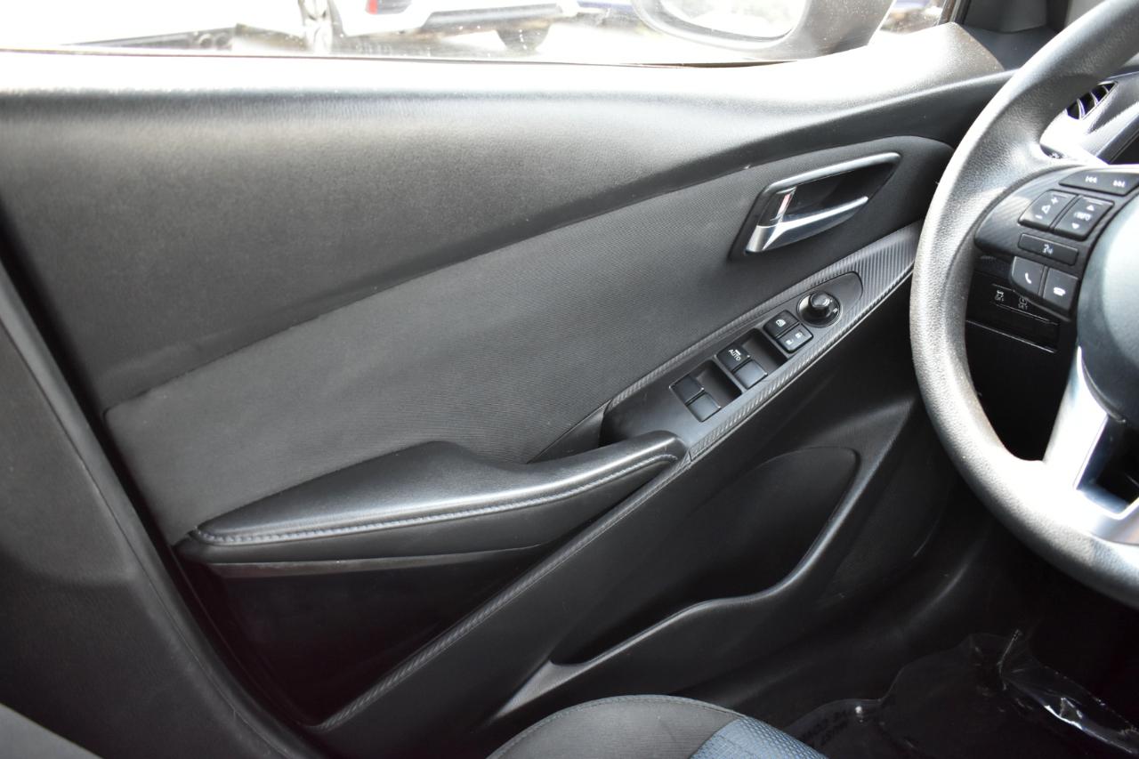 Toyota Yaris iA 6A 2017