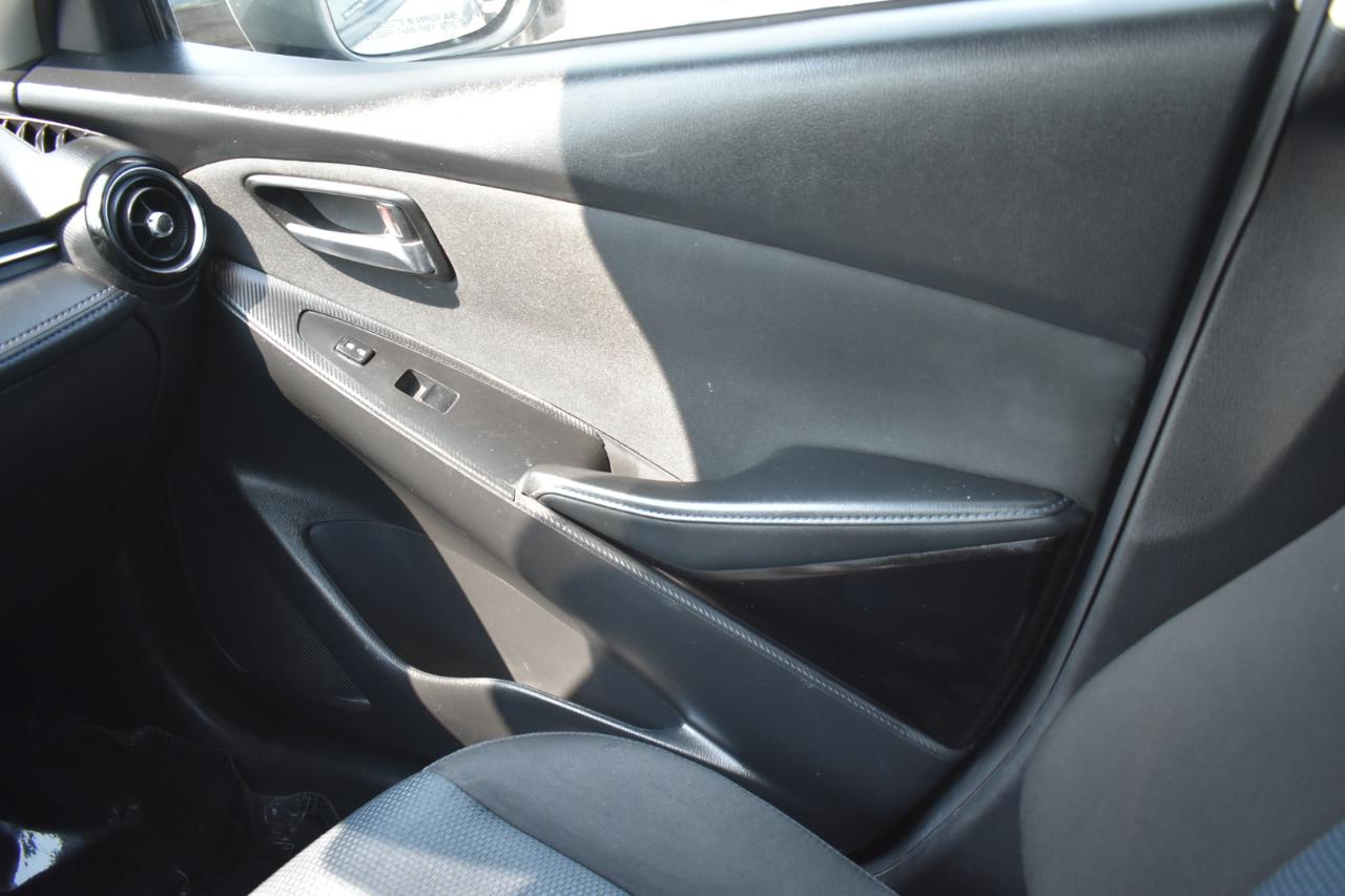 Toyota Yaris iA 6A 2017