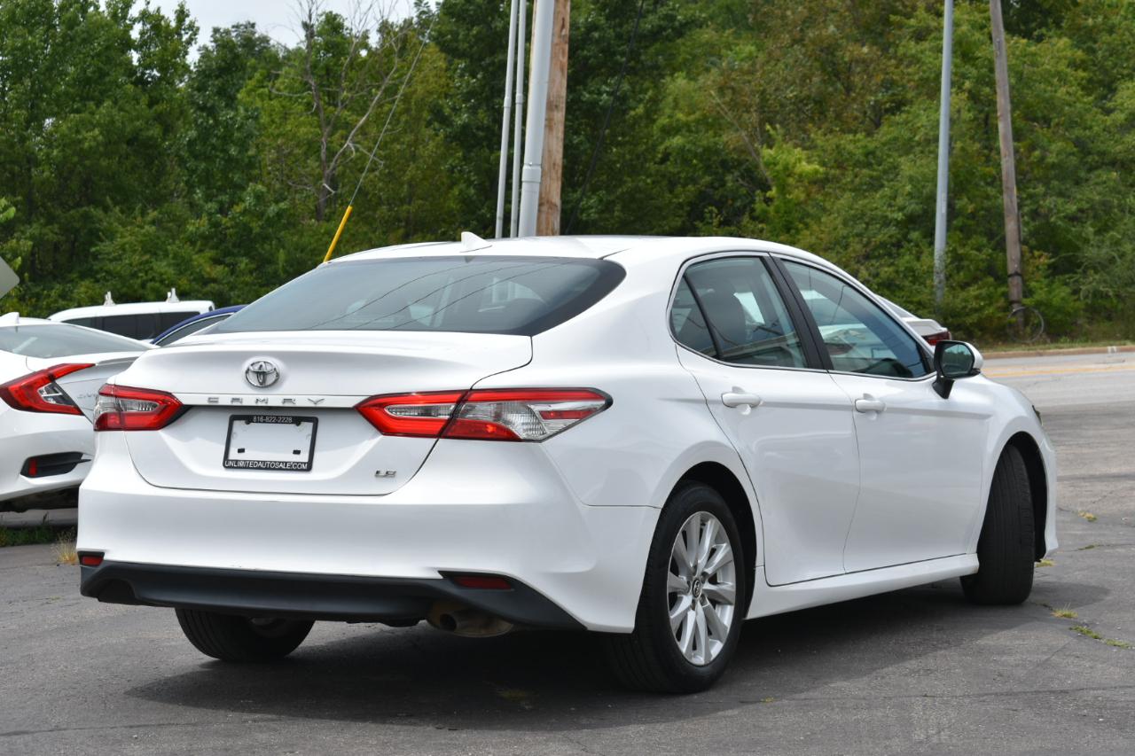 Toyota Camry 4dr Sedan LE Auto 2019