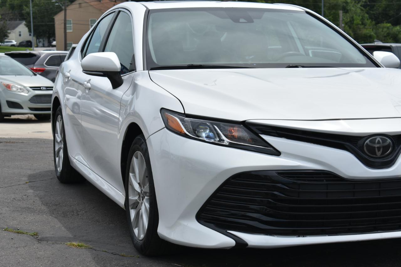 Toyota Camry 4dr Sedan LE Auto 2019