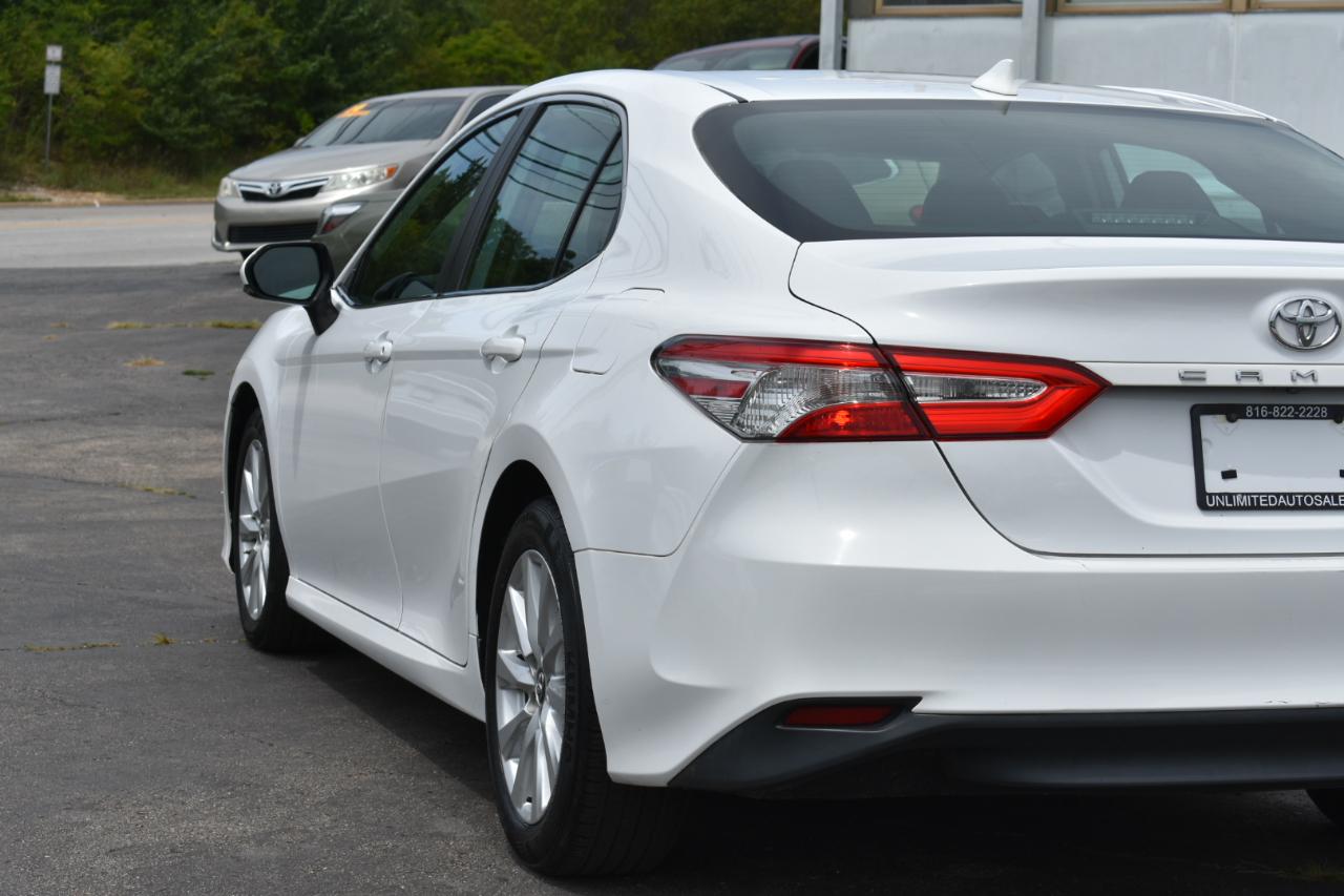 Toyota Camry 4dr Sedan LE Auto 2019