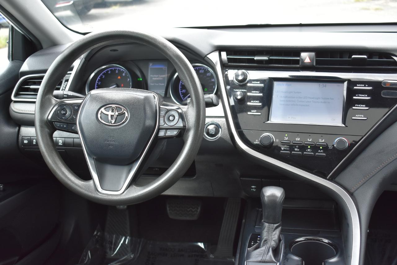 Toyota Camry 4dr Sedan LE Auto 2019