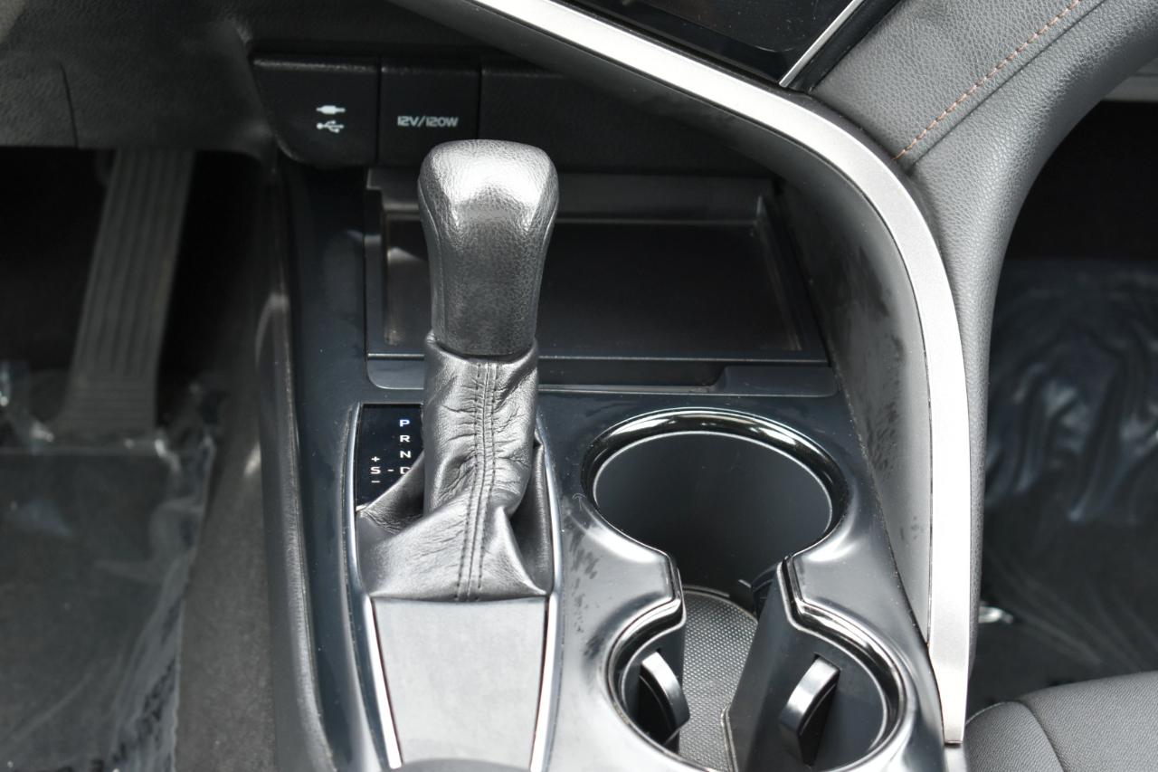 Toyota Camry 4dr Sedan LE Auto 2019