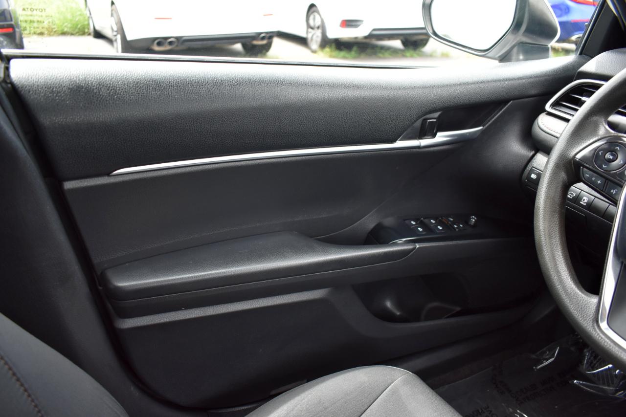Toyota Camry 4dr Sedan LE Auto 2019