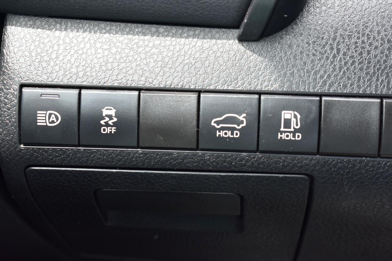 Toyota Camry 4dr Sedan LE Auto 2019