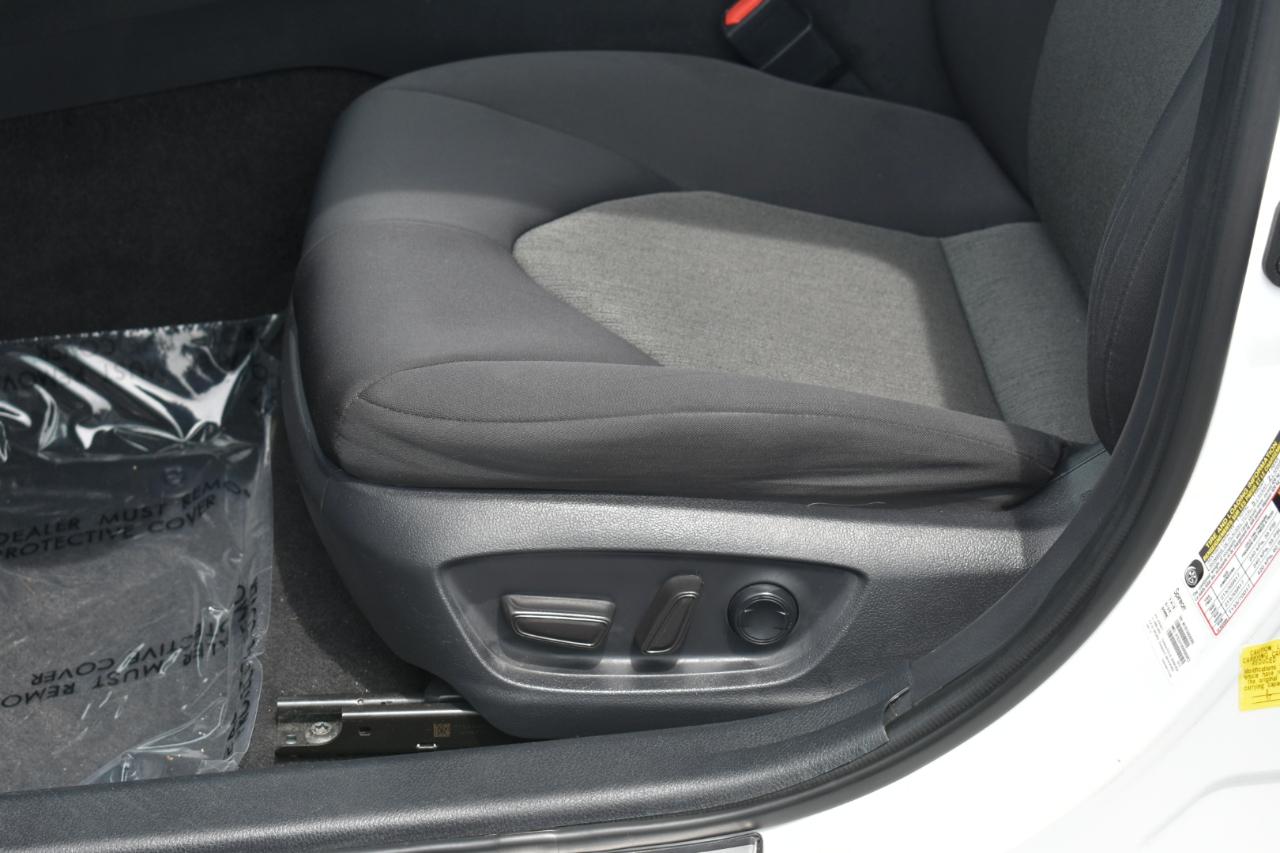 Toyota Camry 4dr Sedan LE Auto 2019