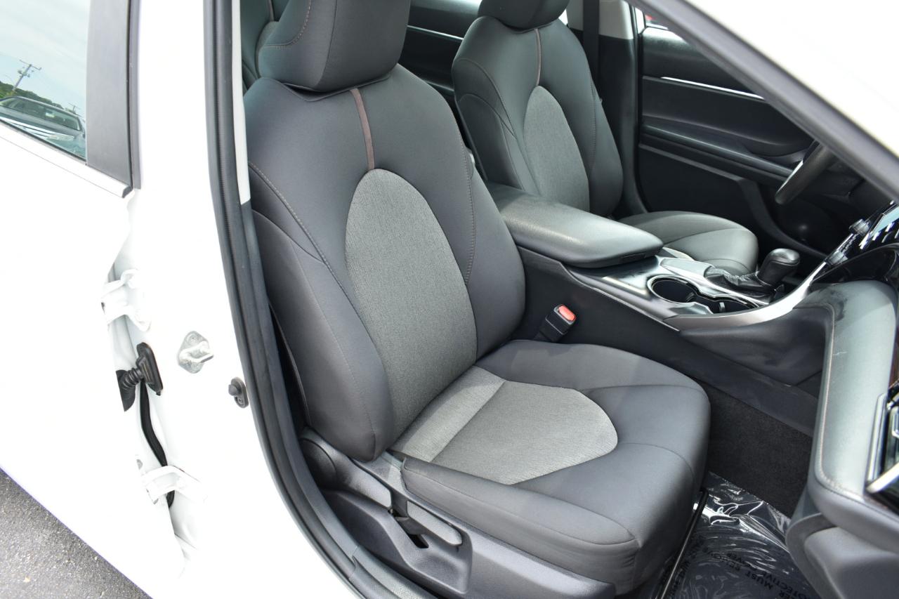 Toyota Camry 4dr Sedan LE Auto 2019