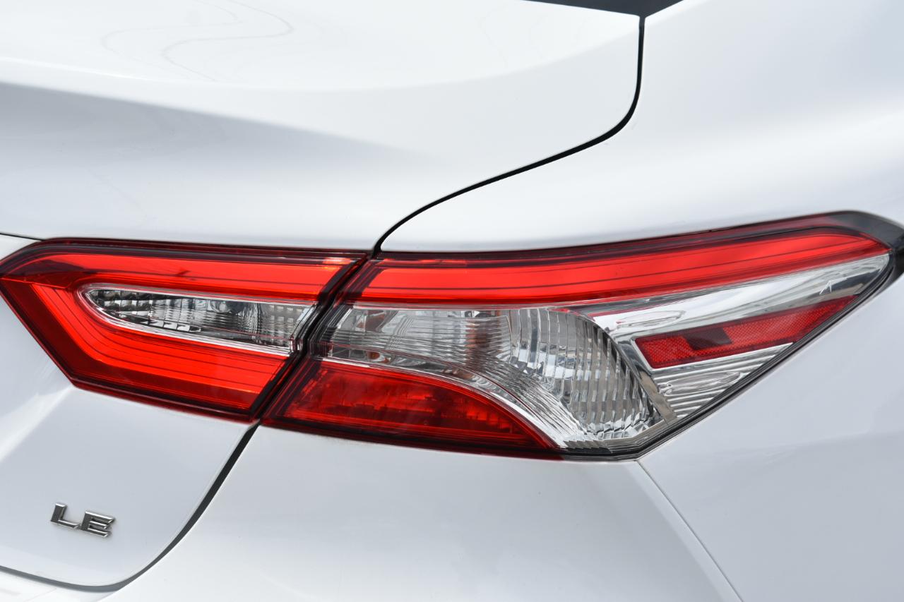 Toyota Camry 4dr Sedan LE Auto 2019