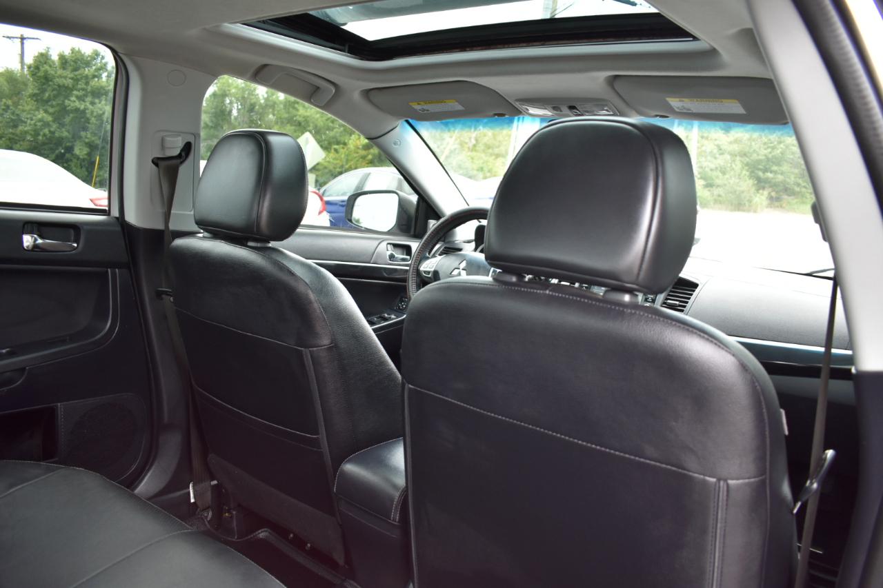 Mitsubishi Lancer SEL 4D Sedan AWD 2017