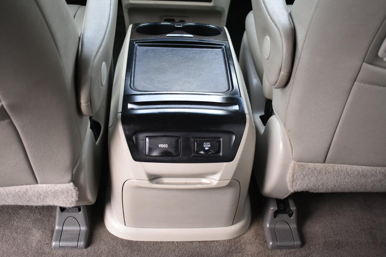 Toyota Sienna Limited Premium 7-Passenger 2017