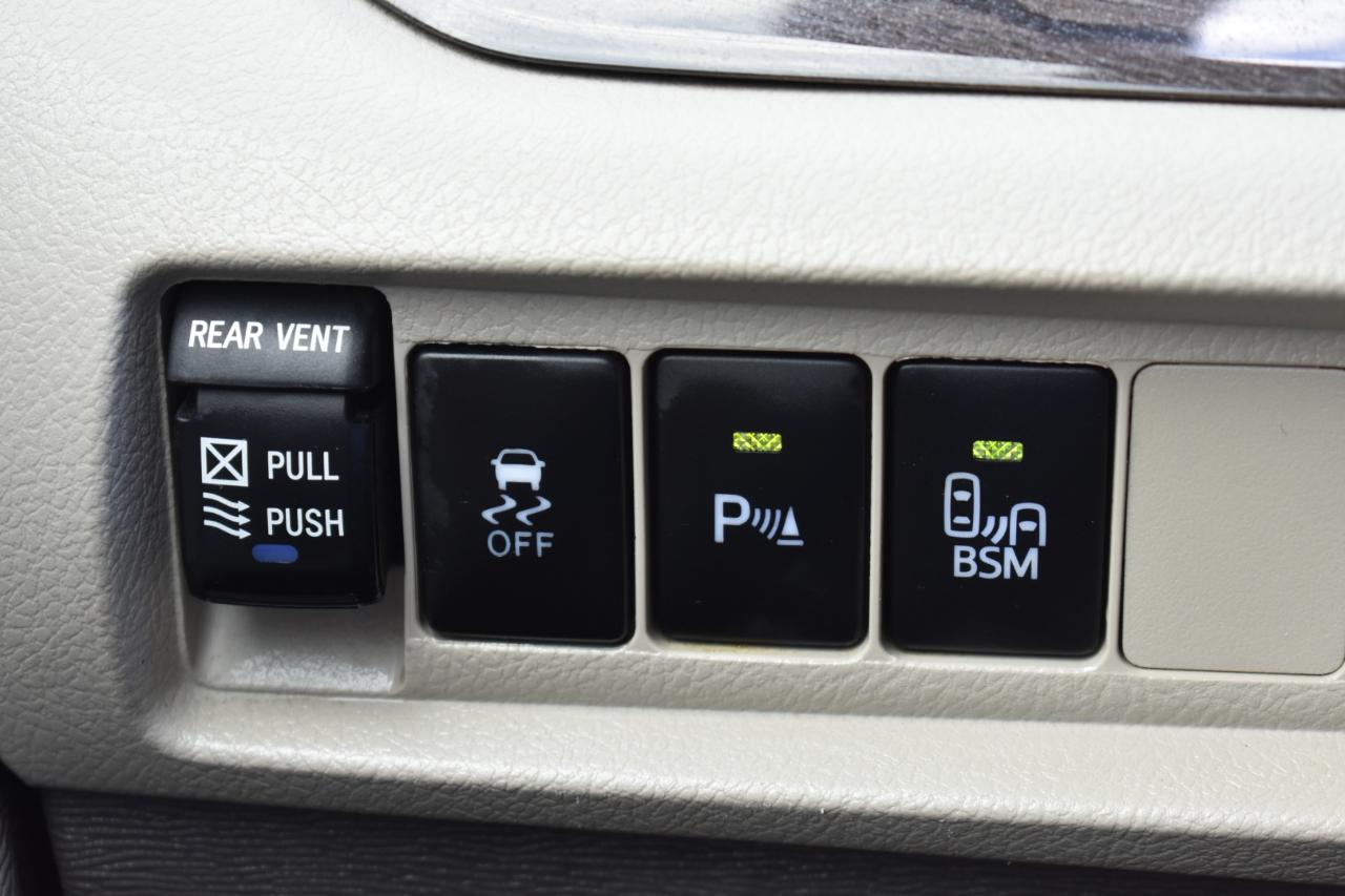Toyota Sienna Limited Premium 7-Passenger 2017
