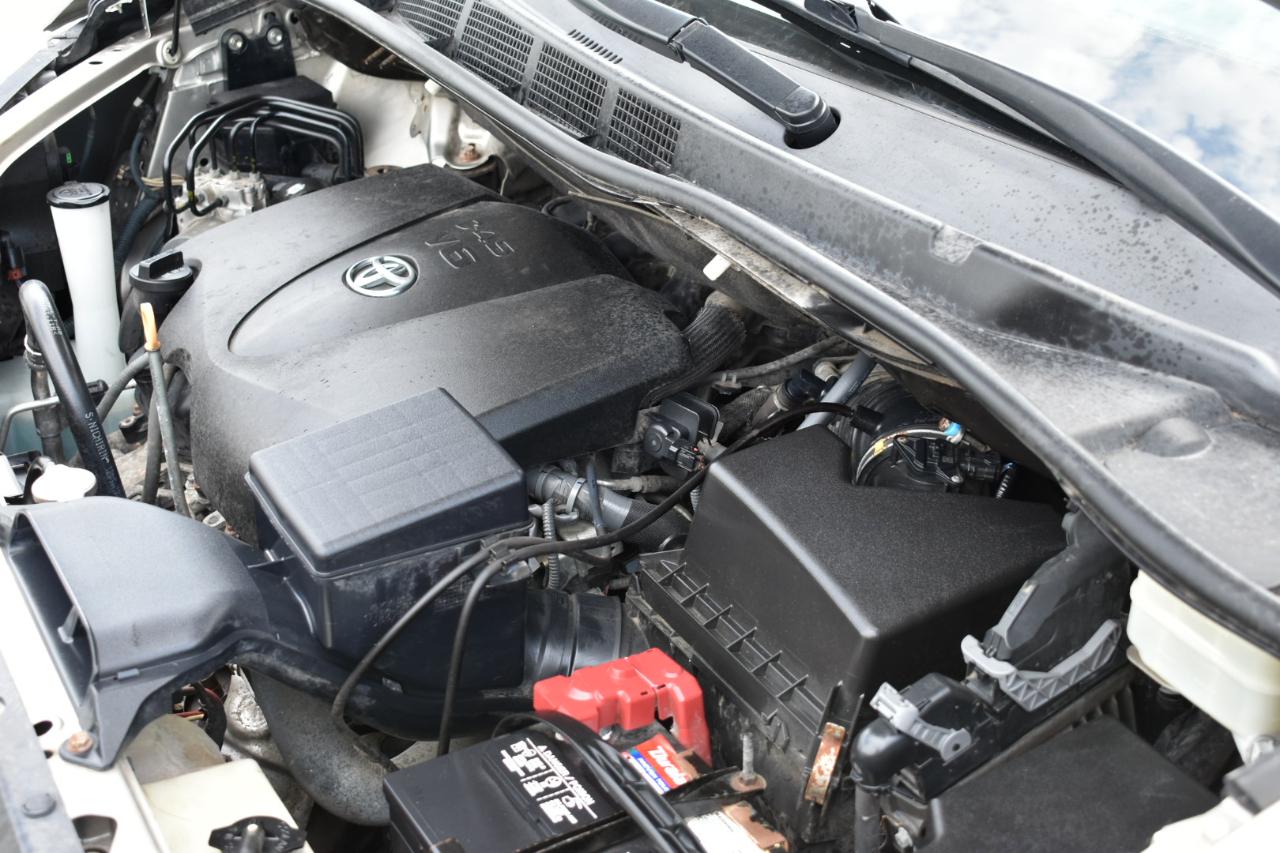 Toyota Sienna Limited Premium 7-Passenger 2017