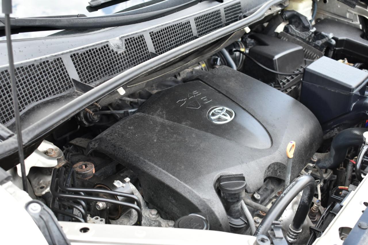 Toyota Sienna Limited Premium 7-Passenger 2017