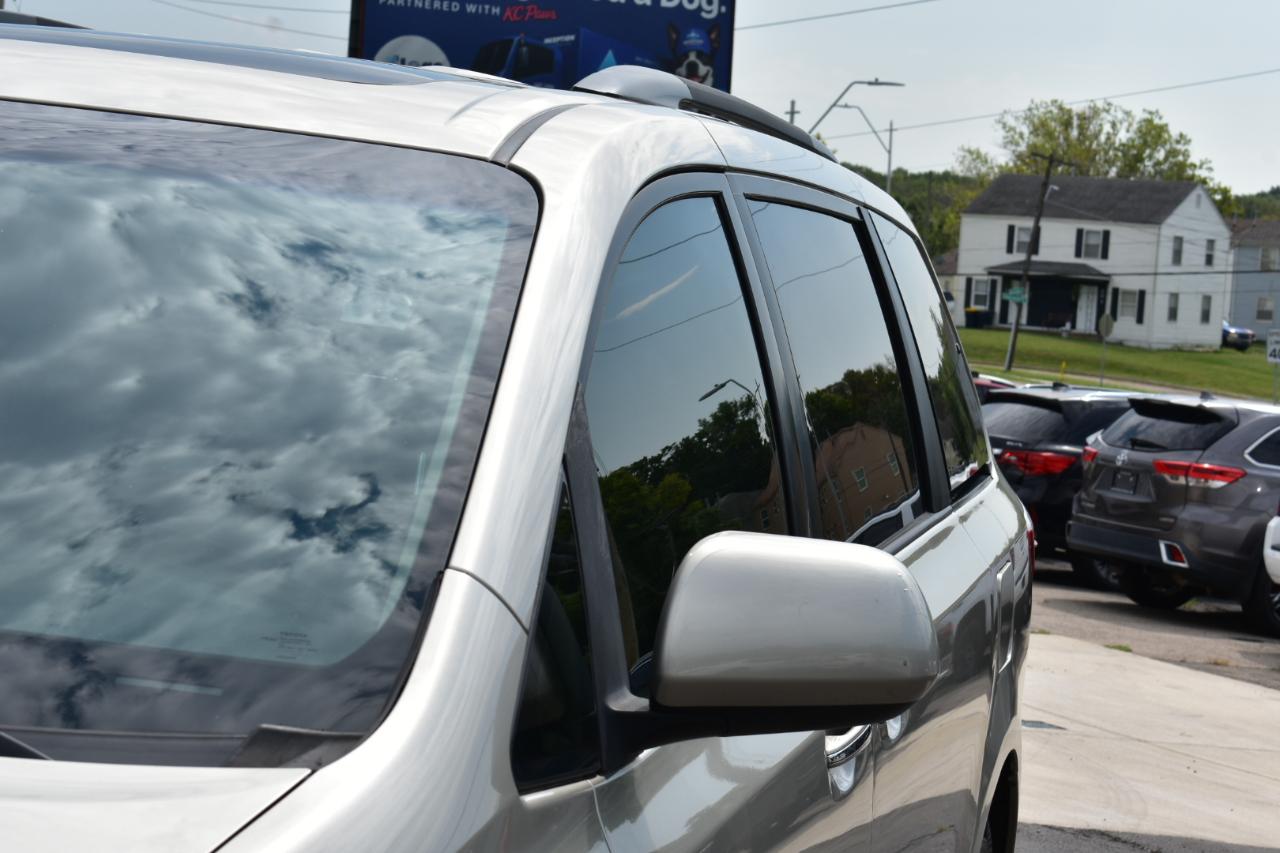 Toyota Sienna Limited Premium 7-Passenger 2017