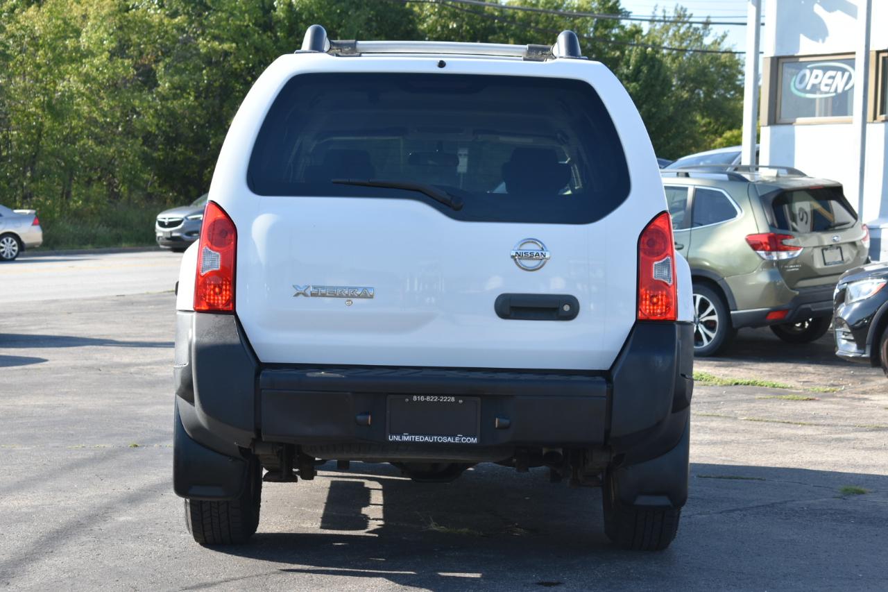 Nissan Xterra X 2WD 2010