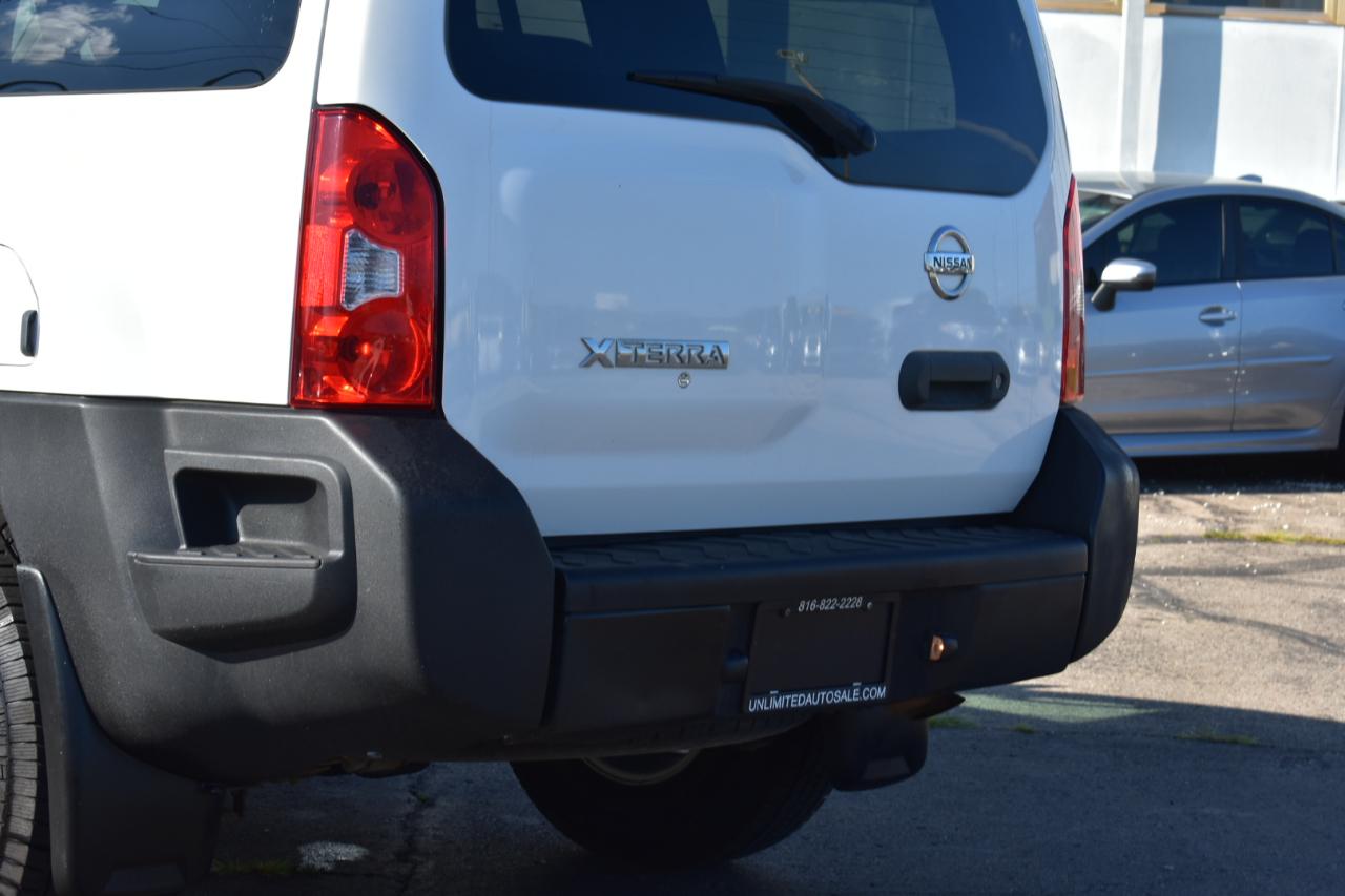 Nissan Xterra X 2WD 2010