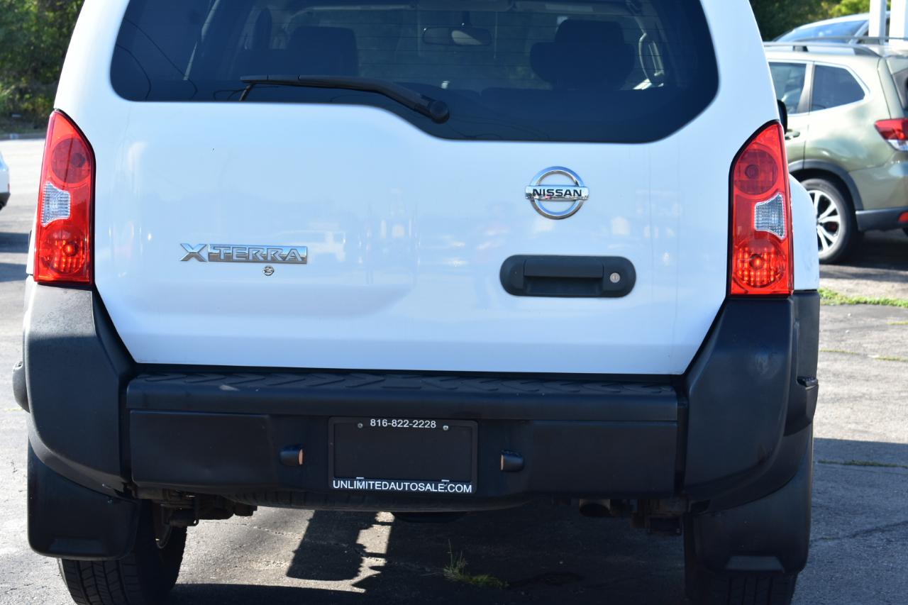 Nissan Xterra X 2WD 2010