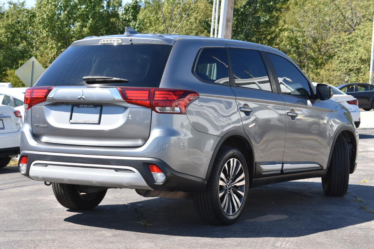 Mitsubishi Outlander SEL AWD 2020