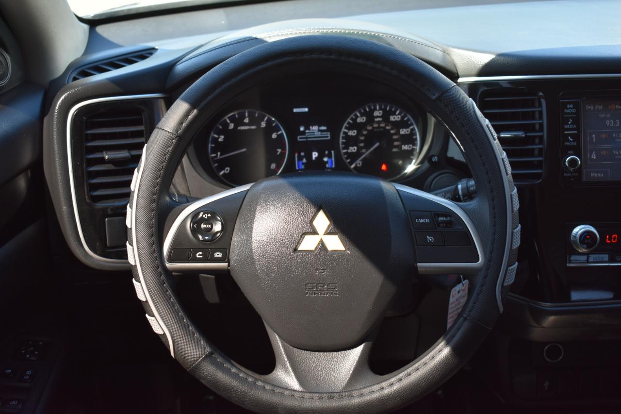 Mitsubishi Outlander SEL AWD 2020