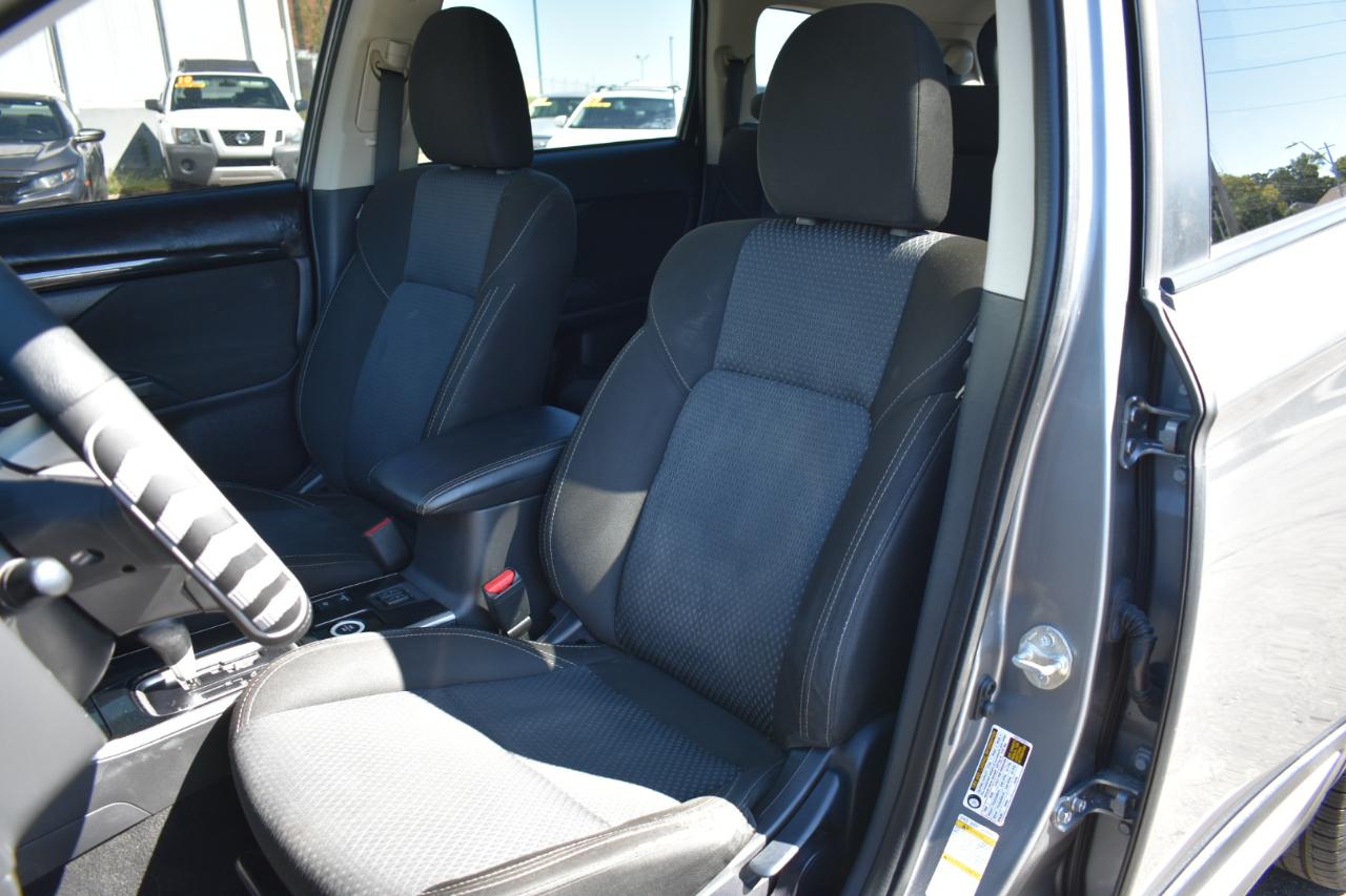 Mitsubishi Outlander SEL AWD 2020
