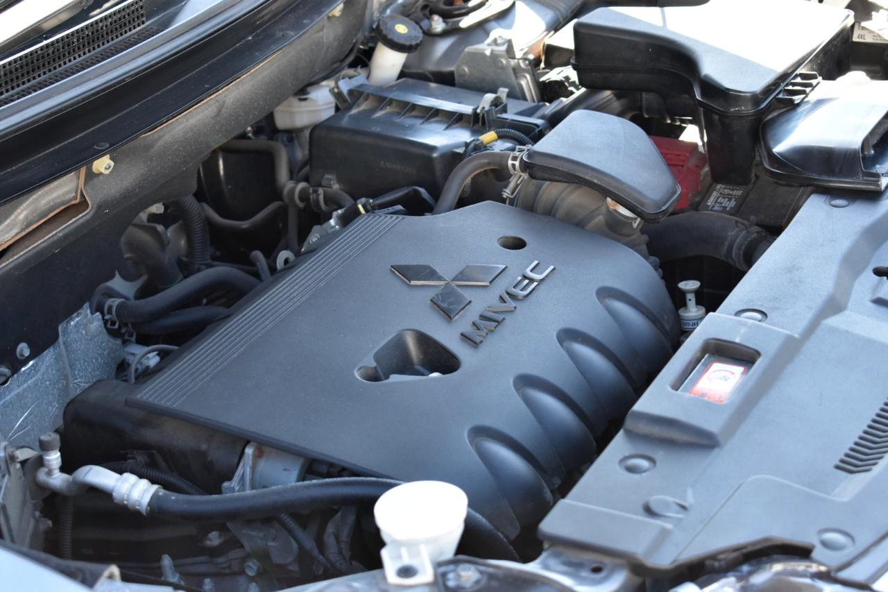 Mitsubishi Outlander SEL AWD 2020