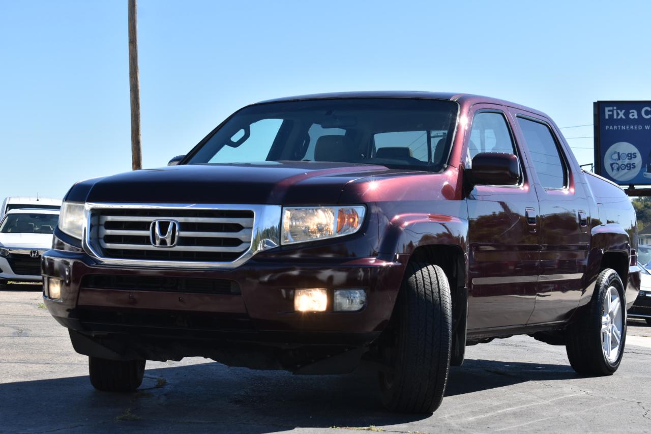 Honda Ridgeline RTL w/ Leather and Navigation 2012