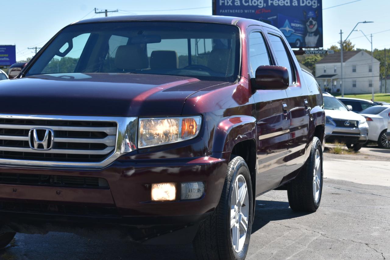 Honda Ridgeline RTL w/ Leather and Navigation 2012