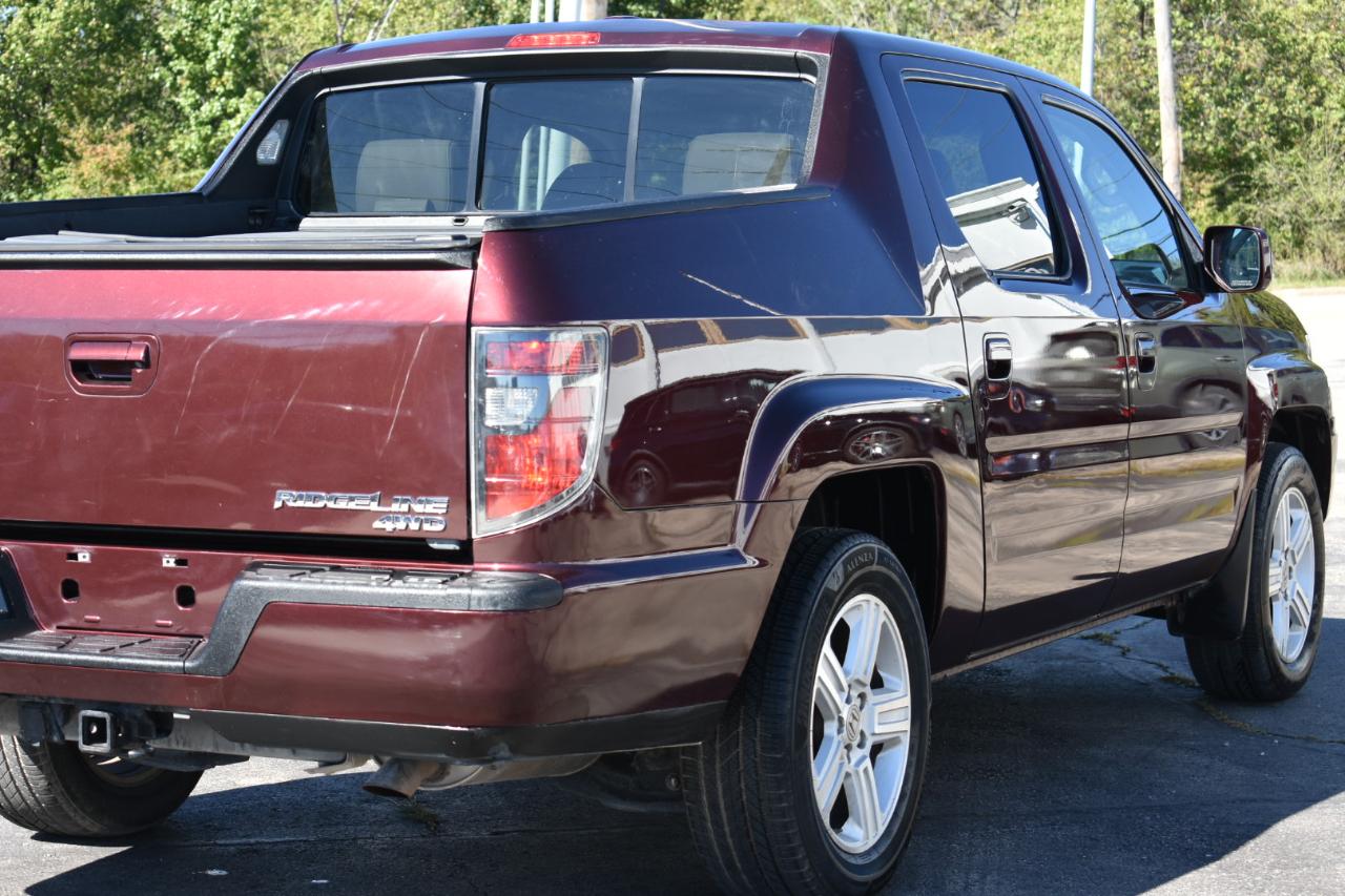 Honda Ridgeline RTL w/ Leather and Navigation 2012