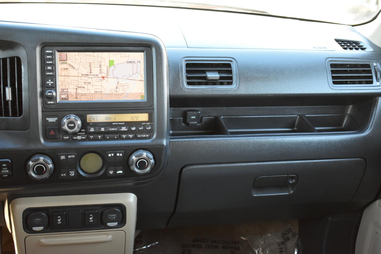 Honda Ridgeline RTL w/ Leather and Navigation 2012