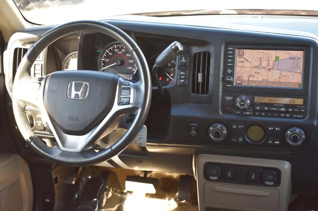 Honda Ridgeline RTL w/ Leather and Navigation 2012
