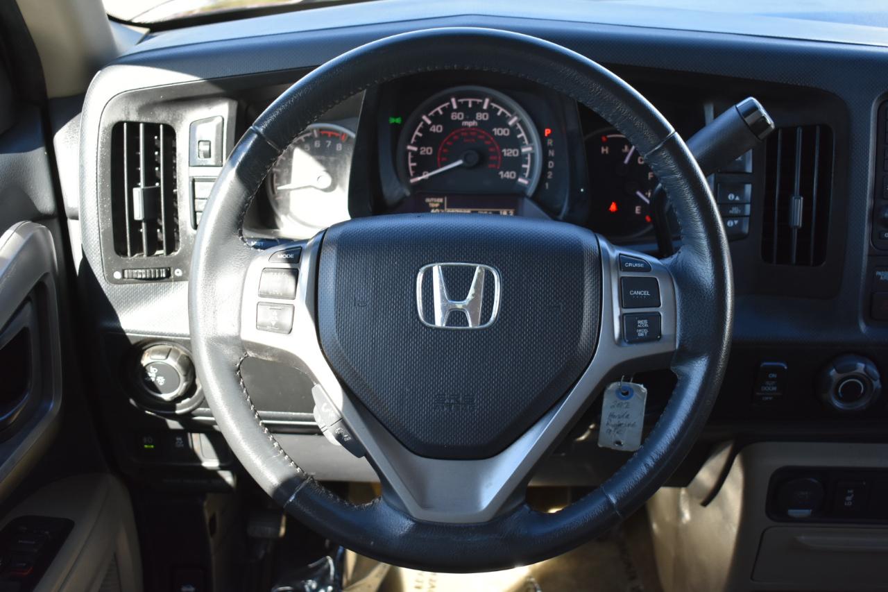 Honda Ridgeline RTL w/ Leather and Navigation 2012