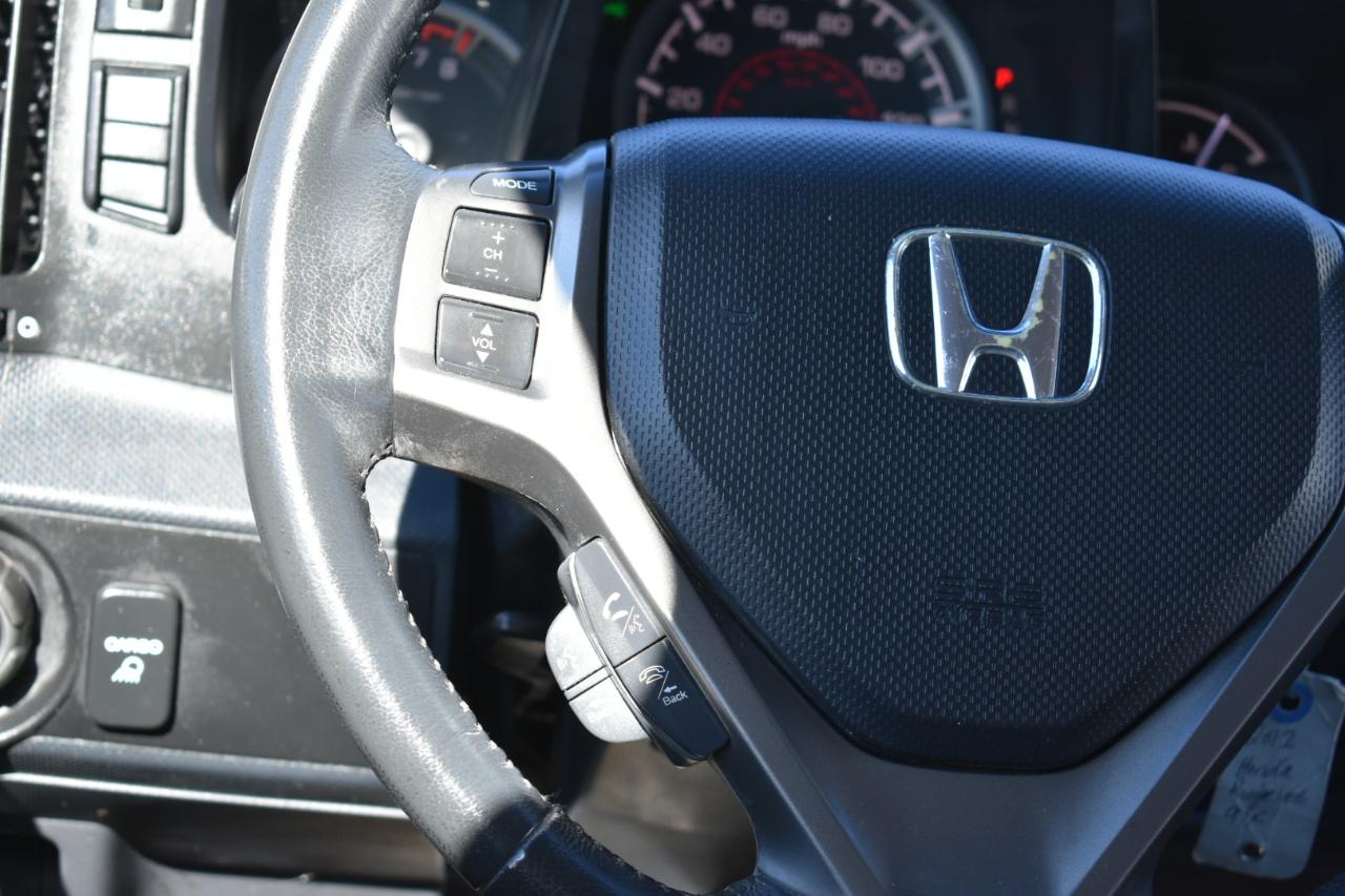Honda Ridgeline RTL w/ Leather and Navigation 2012