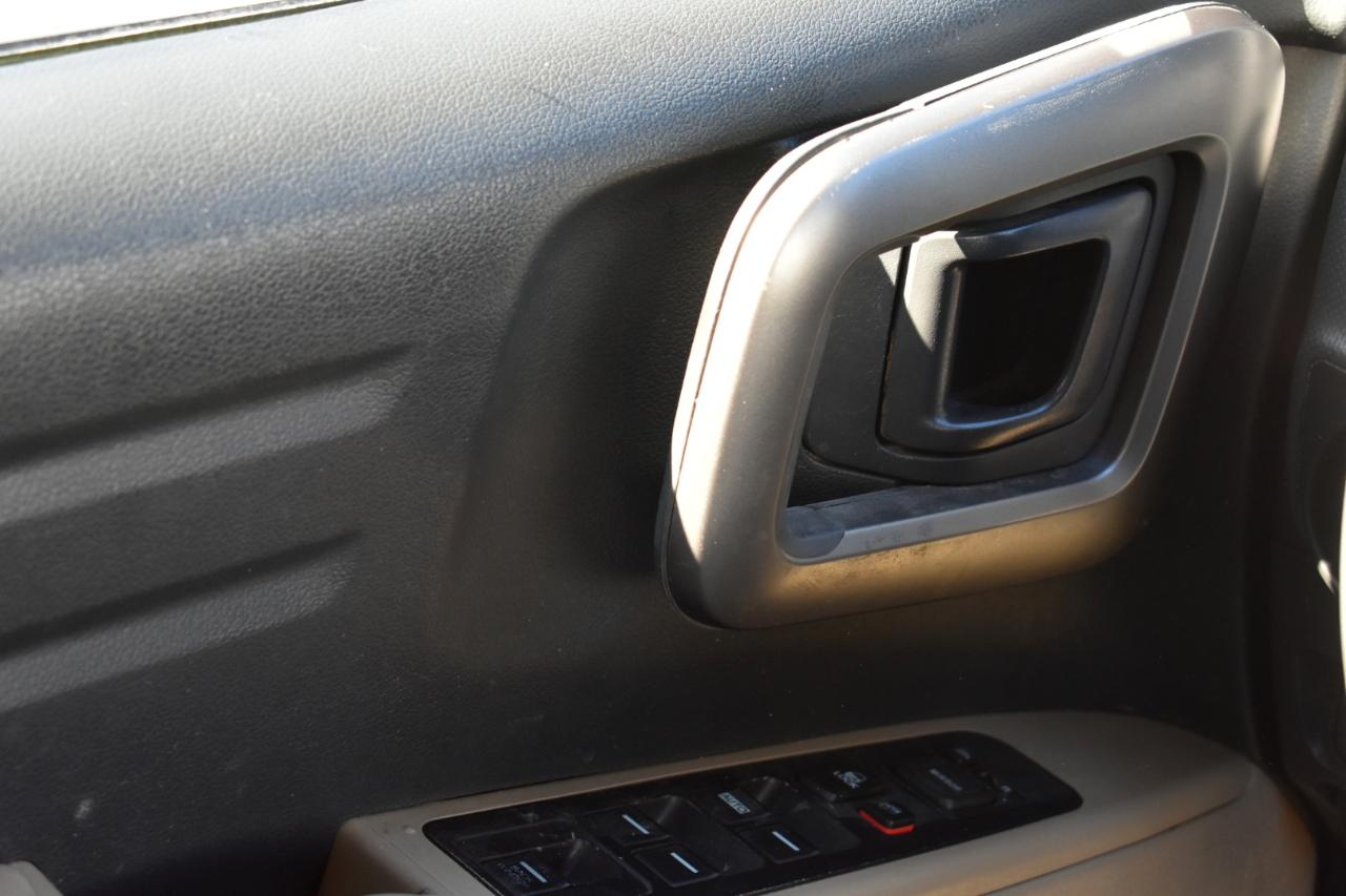 Honda Ridgeline RTL w/ Leather and Navigation 2012