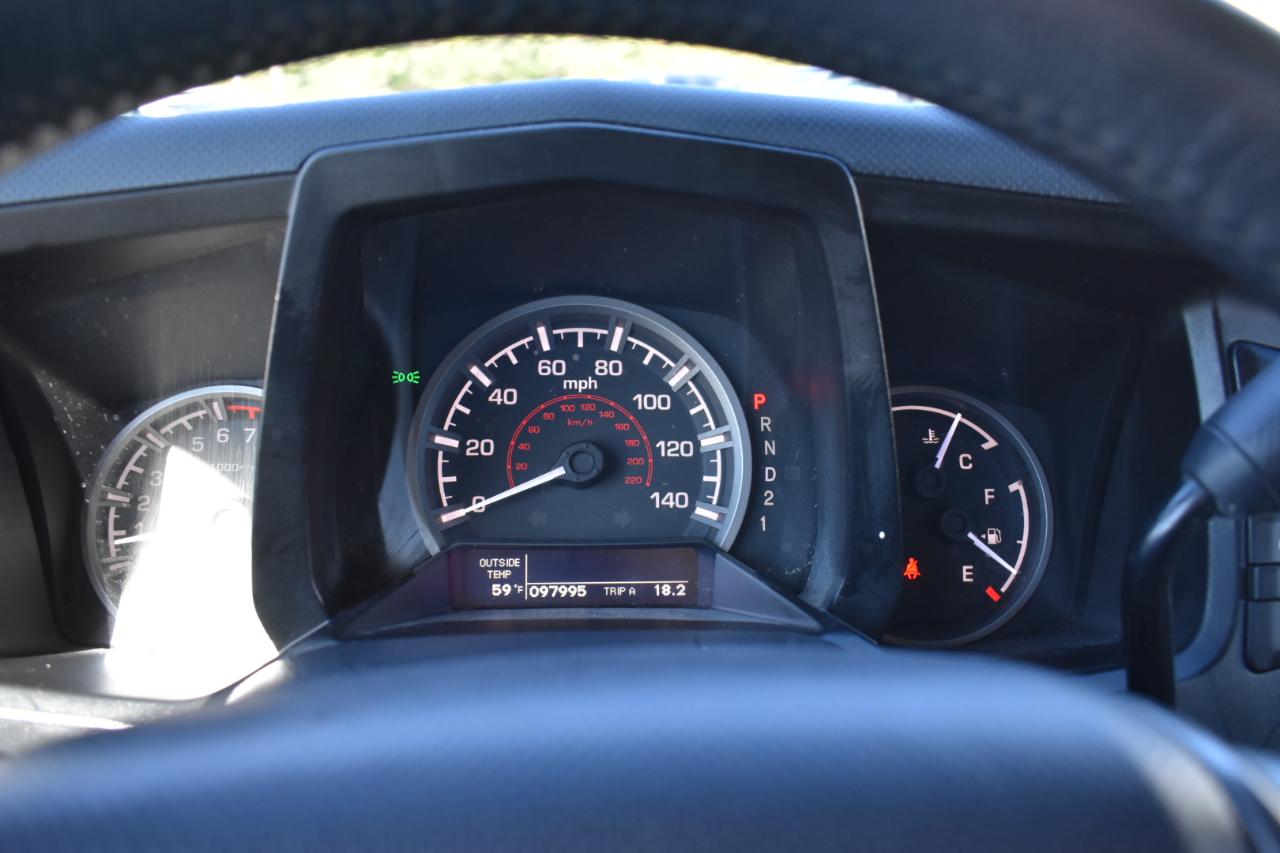 Honda Ridgeline RTL w/ Leather and Navigation 2012