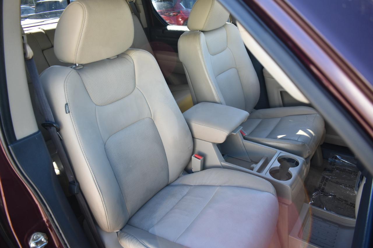 Honda Ridgeline RTL w/ Leather and Navigation 2012