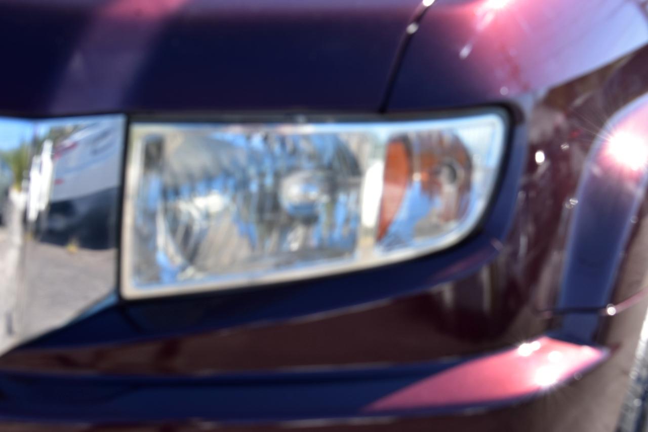 Honda Ridgeline RTL w/ Leather and Navigation 2012