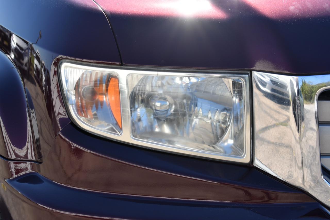 Honda Ridgeline RTL w/ Leather and Navigation 2012