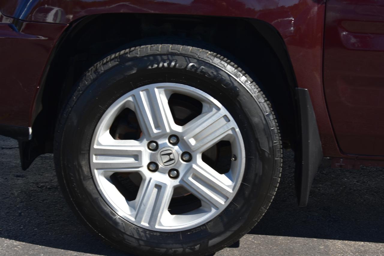 Honda Ridgeline RTL w/ Leather and Navigation 2012