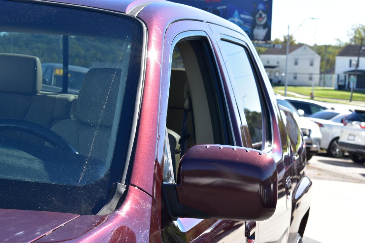 Honda Ridgeline RTL w/ Leather and Navigation 2012