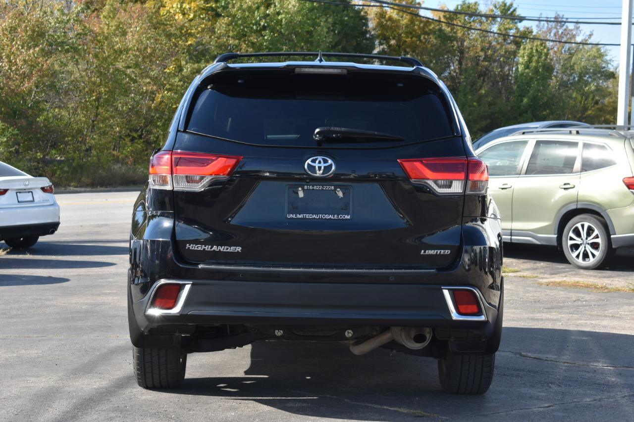 Toyota Highlander Limited FWD V6 2018